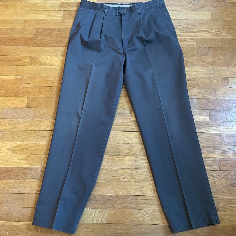 Dockers No Wrinkle Twill Classic Fit Pleated Front Brown Chino Khakis 38/34